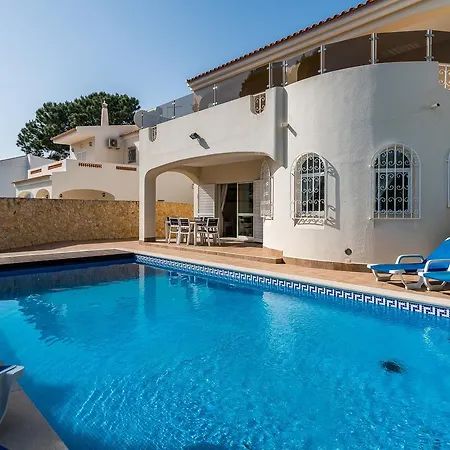 V4 Miera Villa